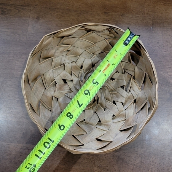 Hand Made Palm Frond Basket Hawaii boho basket wall accent decor - Picture 11 of 13